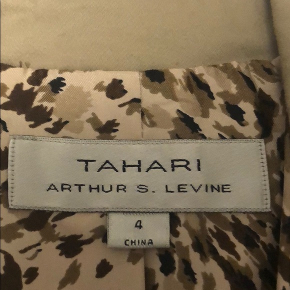 🎀 Tahari Tan Blazer - Picture 4 of 4